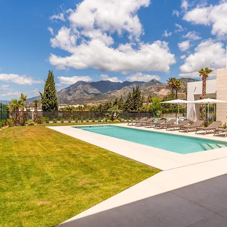 New Sunny 4 Bdrm W Pool, Close To The Marbella